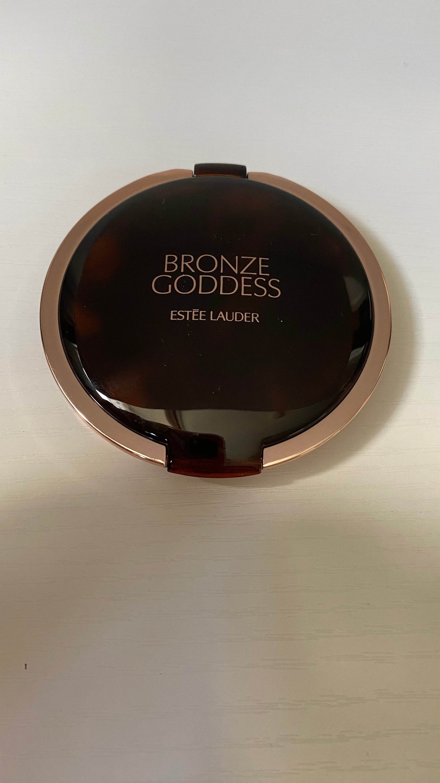 New Estee Lauder Bronze Goddess Highlighting Powder Gelée 9g - Flora finesses beauty